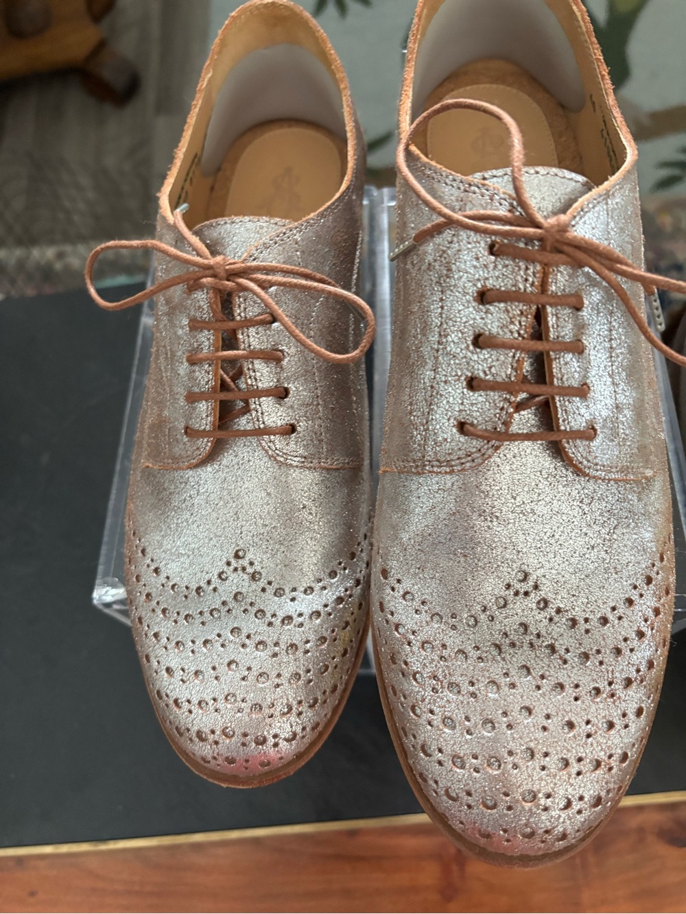 Women's Metallic Rose Lace-Up Oxford Shoes
